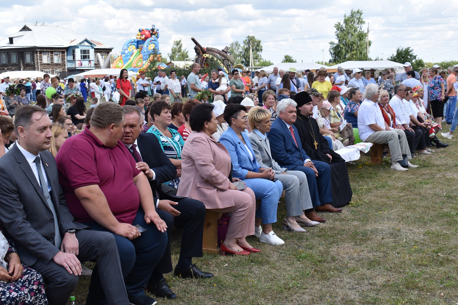 В Республике Мордовия с большим размахом прошел Республиканский национально-фольклорный праздник "Велень озкс"